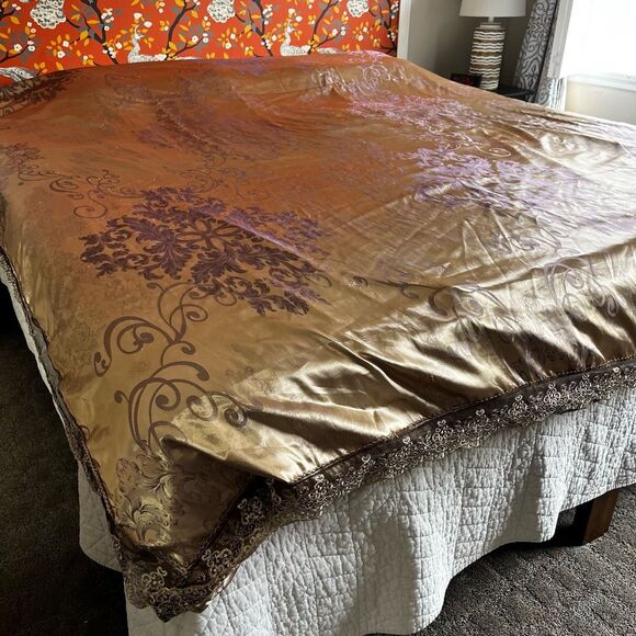 Luxury Satin Damask Duvet Cover Queen Size, Gold & Purple w/ Lace Trim Zip Close - Picture 2 of 11